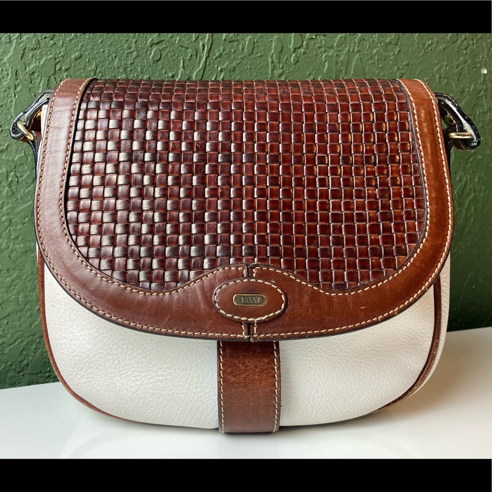 VTG Bally Leather Crossbody Saddle Bag